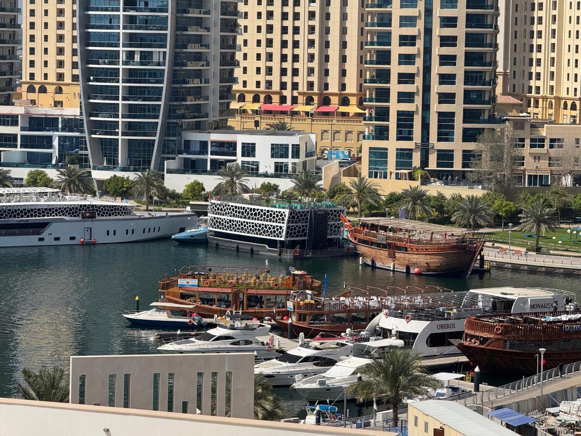 Marina Luxury - Tie Dubai